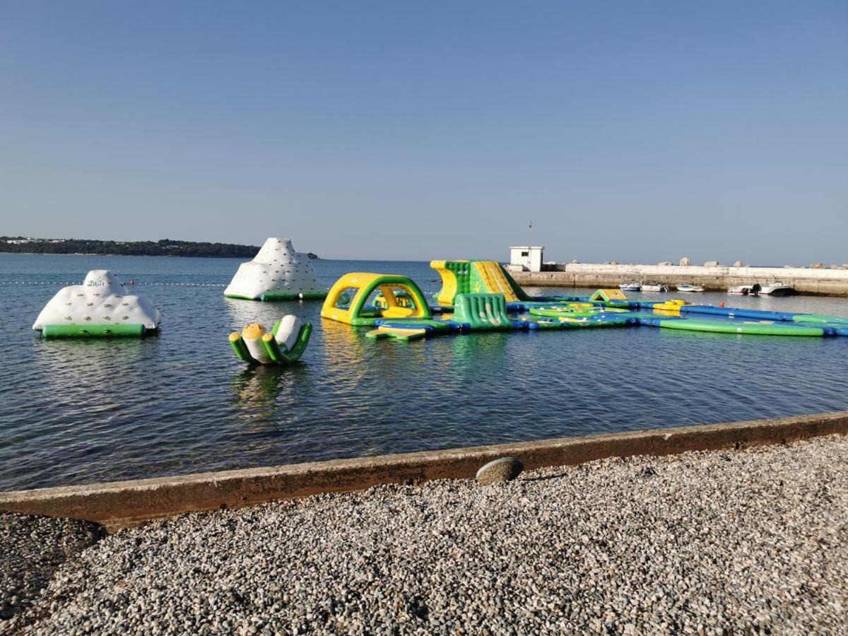 Lora Deluxe Superior 5 Star Apartment, Your Piece Of Heaven By The Sea & Park With Sea & Park View Новиград Екстериор снимка