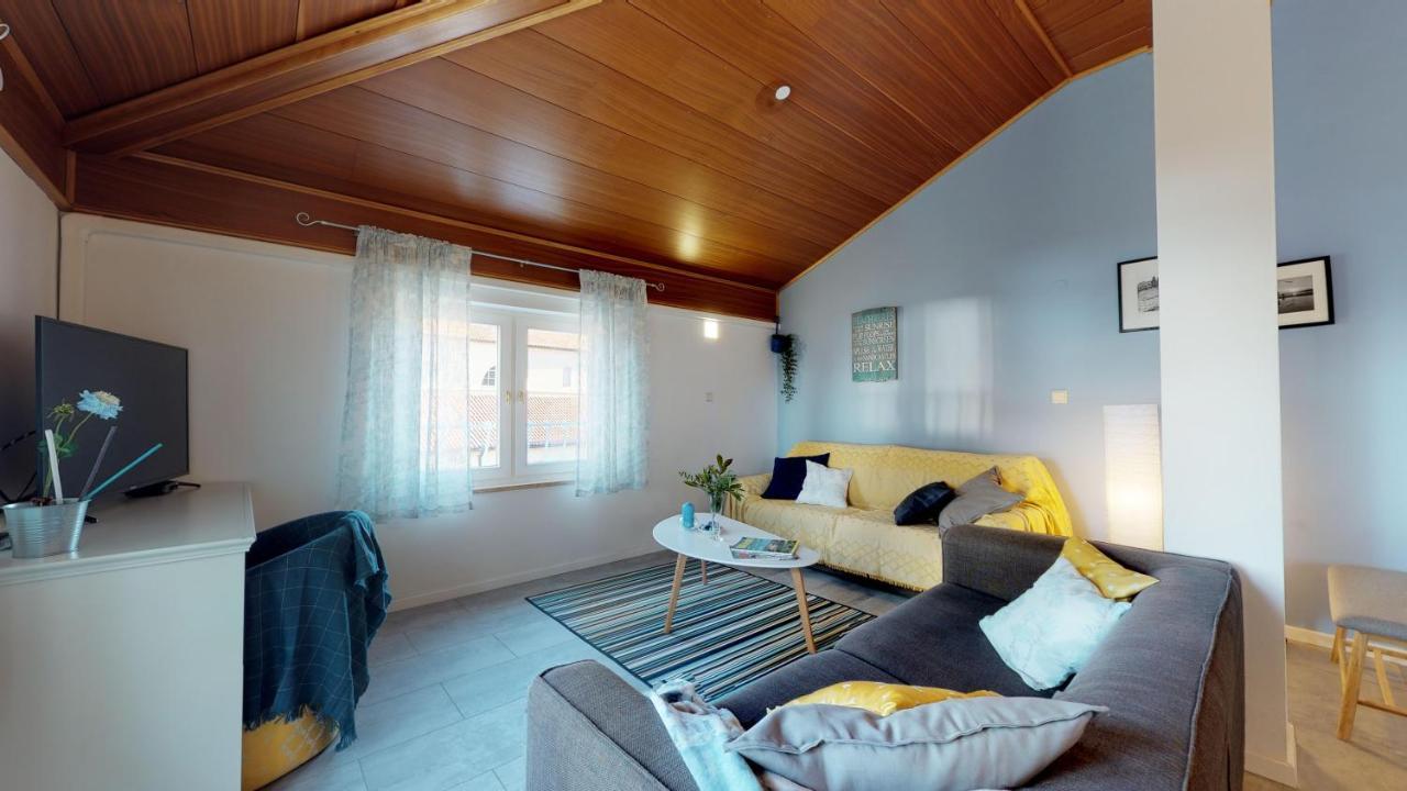 Lora Deluxe Superior 5 Star Apartment, Your Piece Of Heaven By The Sea & Park With Sea & Park View Новиград Екстериор снимка