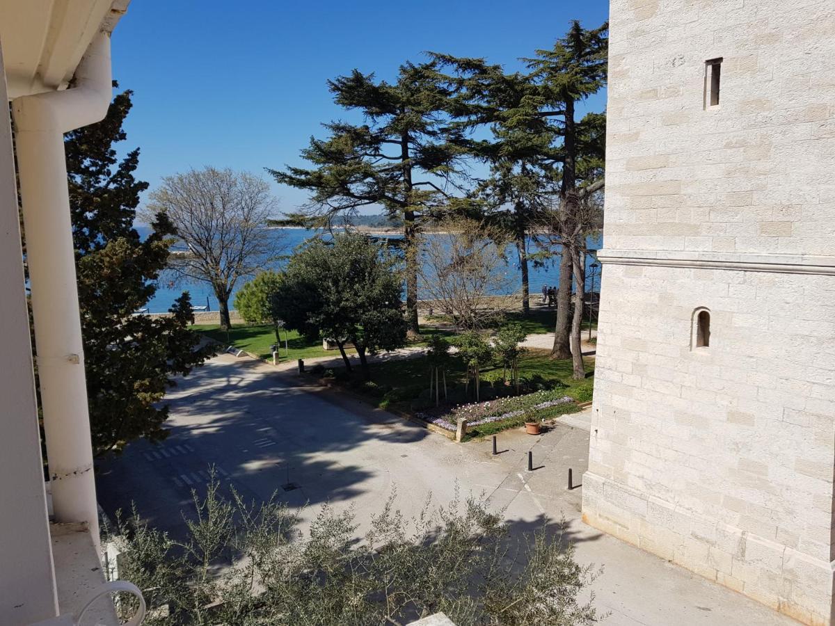 Lora Deluxe Superior 5 Star Apartment, Your Piece Of Heaven By The Sea & Park With Sea & Park View Новиград Екстериор снимка